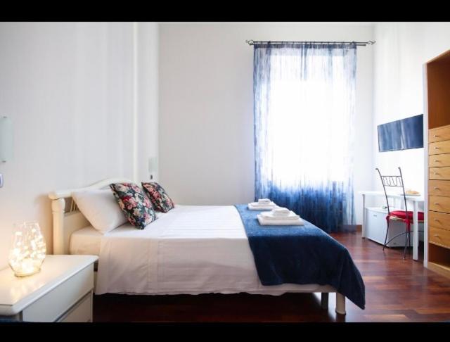 B&B Residenza Malaterra Napels Buitenkant foto